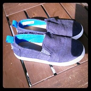 Unisex Size 11 Toms